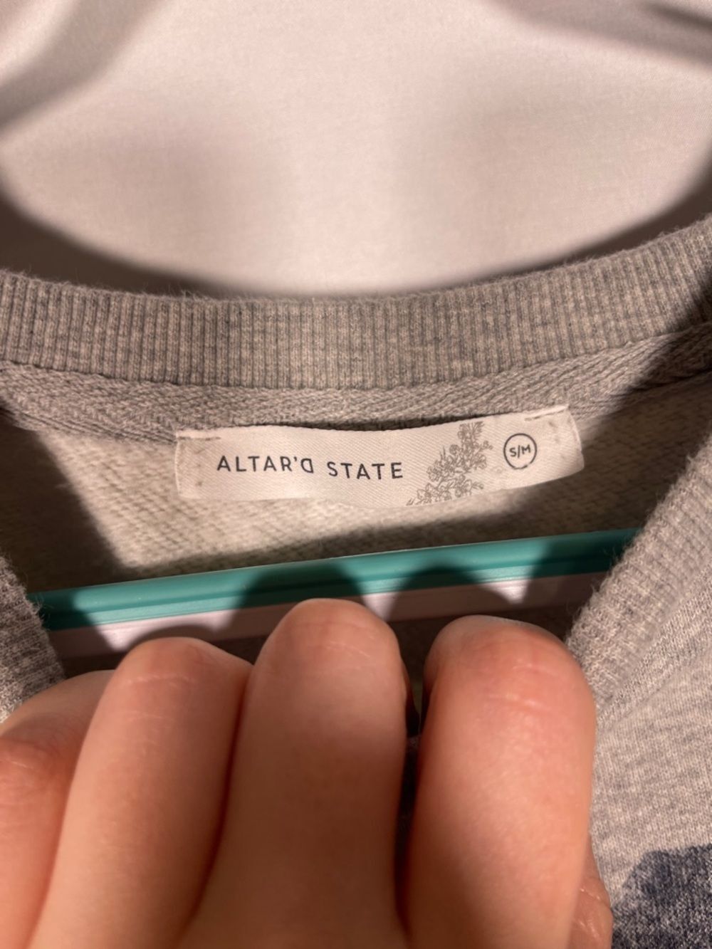 ALTAR’D STATE WOMENS 89 OVERSIZED SWEATSHIRT CREWNECK GRAY SMALL/MEDIUM - Picture 5 of 7